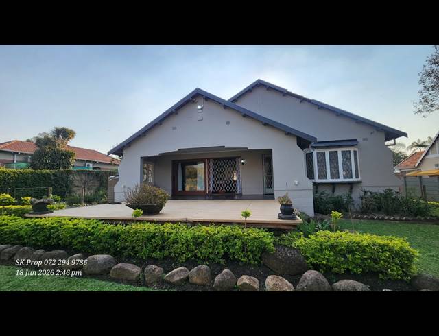 4 BEDROOM FREESTANDING FOR SALE IN SCOTTSVILLE